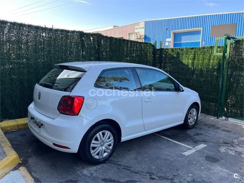 Usado VW Polo Advance 75 CV (55 kW) 2017 Blanco Berlina