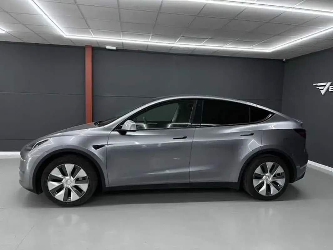 Usado Tesla Model Y 378 kW (514 CV) 2023 Plateado SUV