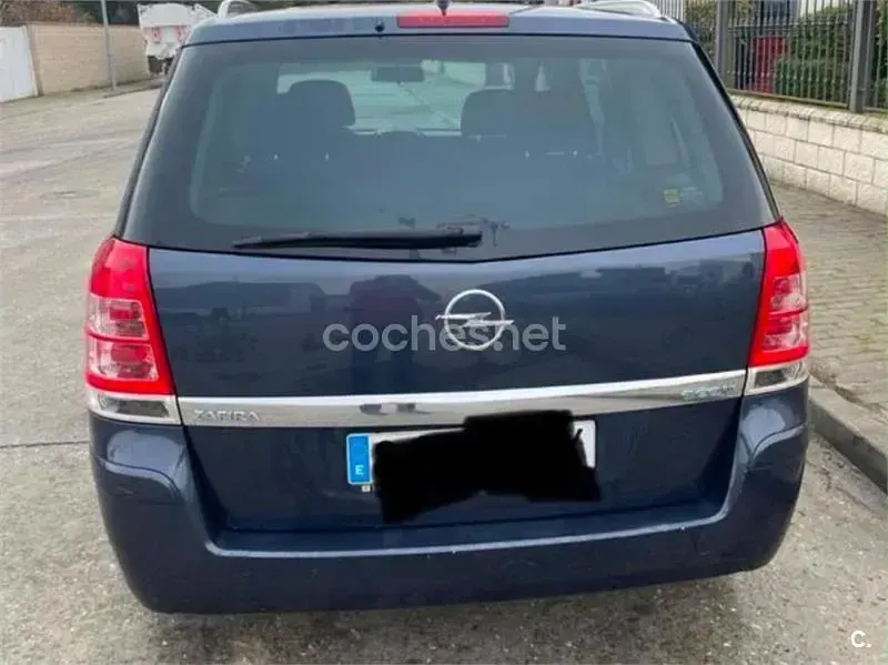 Usado Opel Zafira Essentia 110 CV (80 kW) 2010 Azul Monovolumen