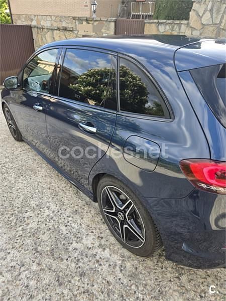 Usado Mercedes B200 150 CV (110 kW) 2022 Azul Monovolumen