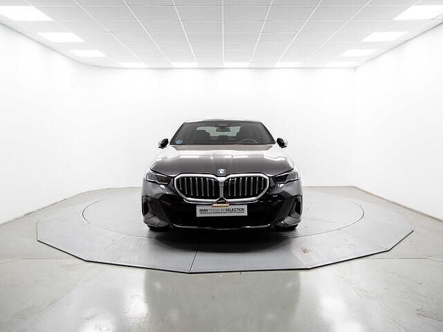 Usado BMW 520 Comfort Edition 197 CV (144 kW) 2025 Gris Berlina