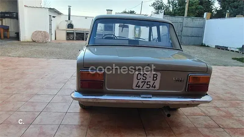 Usado Seat Ronda 63 CV (46 kW) 1982 Beige Utilitario