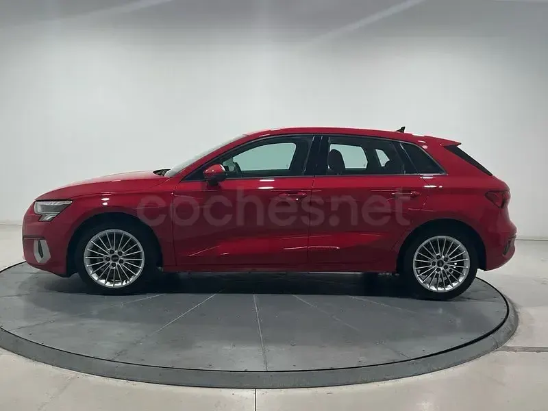 Usado Audi A3 Advanced Plus 150 CV (110 kW) 2023 Rojo Berlina