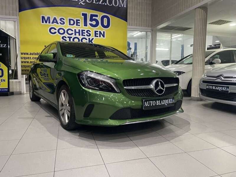 Verde Usado 2016 Mercedes A200 Style Utilitario | 12.600 € - Imagen 1/4