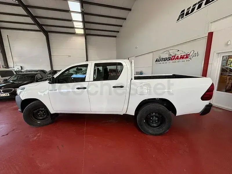 Usado Toyota HiLux 150 CV (110 kW) 2021 Blanco Pickup/Camioneta