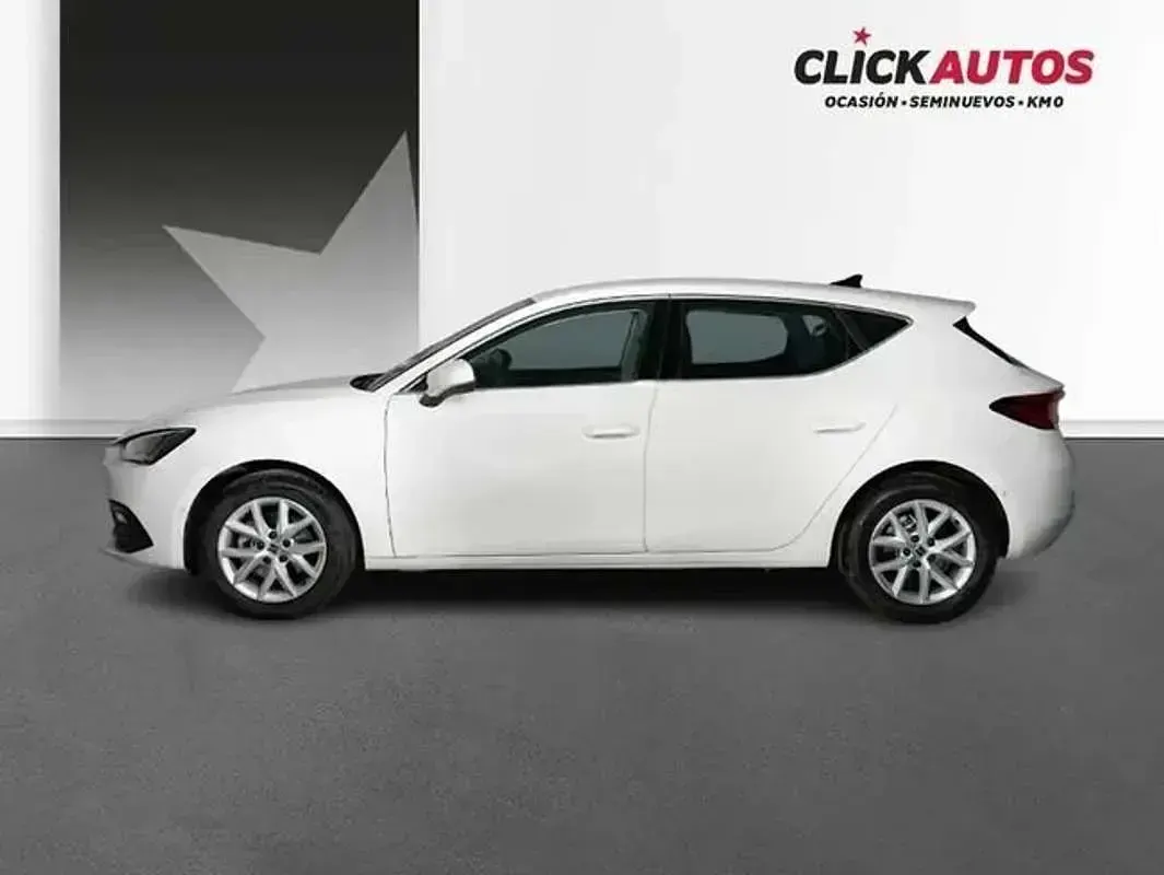 Usado Seat Leon Style 116 CV (85 kW) 2025 Blanco Berlina