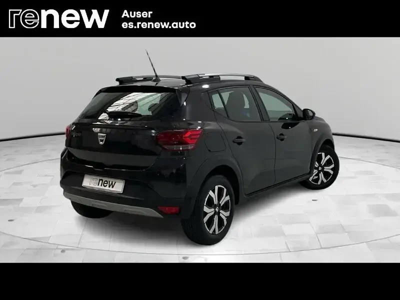 Usado Dacia Sandero Comfort 91 CV (66 kW) 2022 Negro Berlina