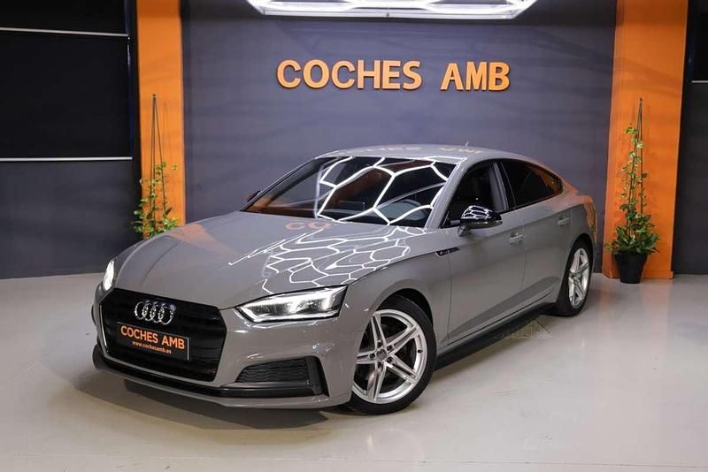 Gris / plata Usado 2019 Audi A5 Sportback S-Line Berlina | 25.950 € (Precio justo) - Imagen 1/4