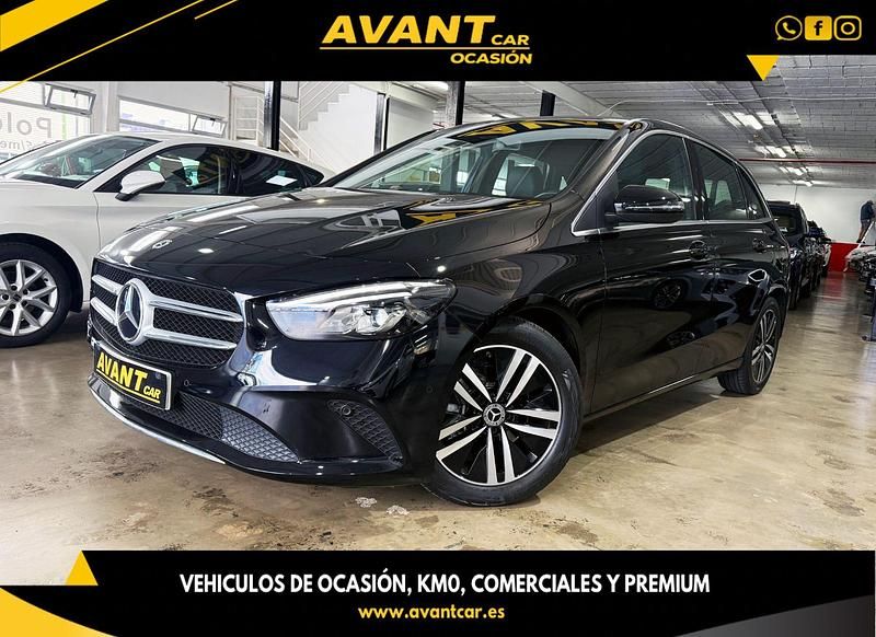 Usado Mercedes B200 150 CV (110 kW) 2022 Negro Monovolumen