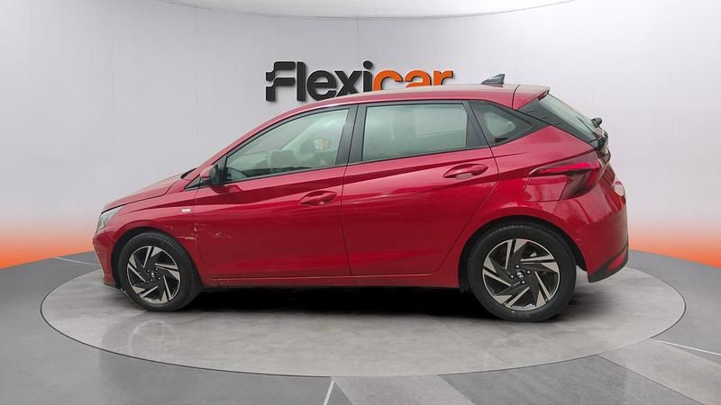 Usado Hyundai i20 101 CV (74 kW) 2020 Rojo Utilitario