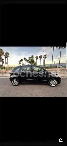 Usado Mercedes B200 140 CV (102 kW) 2007 Negro Monovolumen