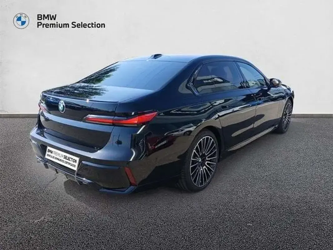 Usado BMW 750e Comfort Edition 491 CV (361 kW) 2025 Negro Berlina
