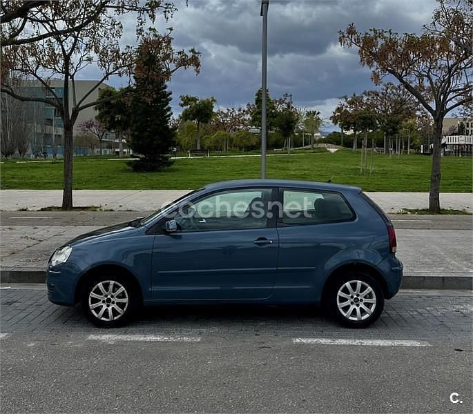 Usado VW Polo Advance 75 CV (55 kW) 2007 Azul Utilitario