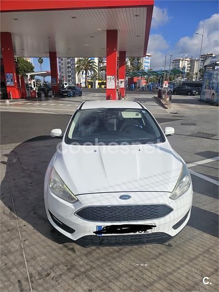 Blanco Usado 2015 Ford Focus Trend Berlina | 6500 € (Super precio) - Imagen 1/1