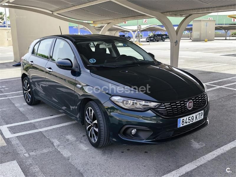 Verde Usado 2019 Fiat Tipo Lounge Berlina | 12.000 € (Precio justo) - Imagen 1/4