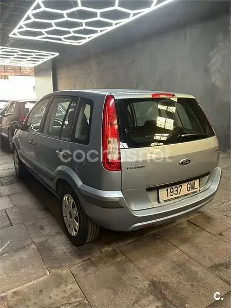 Usado Ford Fusion Ambiente 68 CV (50 kW) 2009 Azul Utilitario
