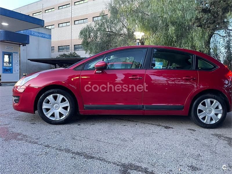 Usado Citroën C4 Exclusive 120 CV (88 kW) 2010 Granate Berlina