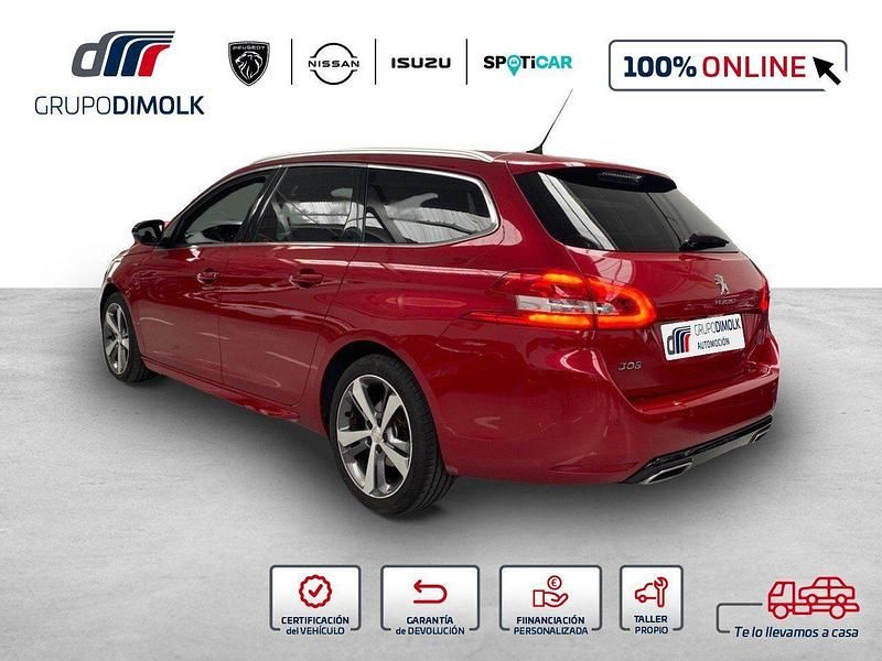 Usado Peugeot 308 GT-line 130 CV (95 kW) 2016 Rojo Familiar