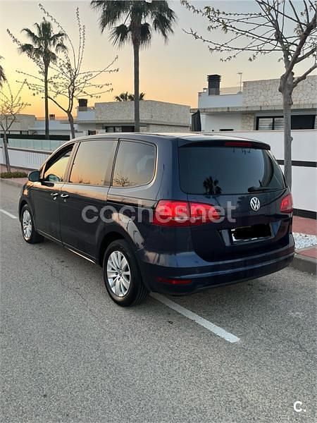 Begagnad VW Sharan Edition 140 HK (102 kW) 2010 Blå Minibuss