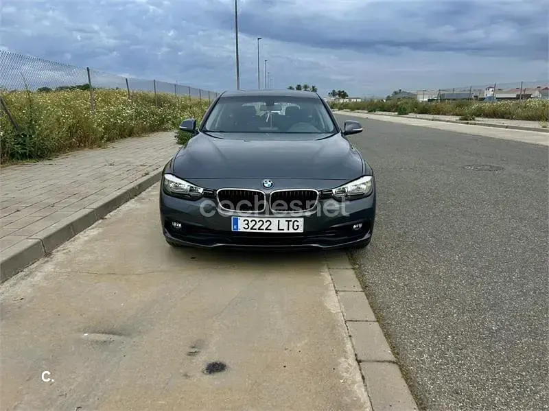 Begagnad BMW 318 150 HK (110 kW) 2017 Grå Kombi