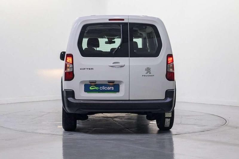 Usado Peugeot Rifter Active 102 CV (75 kW) 2022 Blanco Monovolumen
