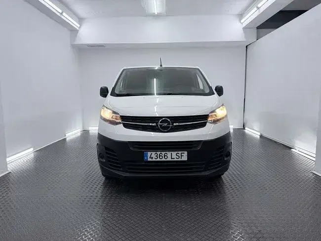 Usado Opel Vivaro-e Combi 102 CV (75 kW) 2021 Blanco Monovolumen