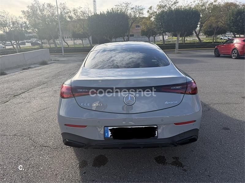 Usado Mercedes CLE300 258 CV (189 kW) 2023 Gris / plata Coupe