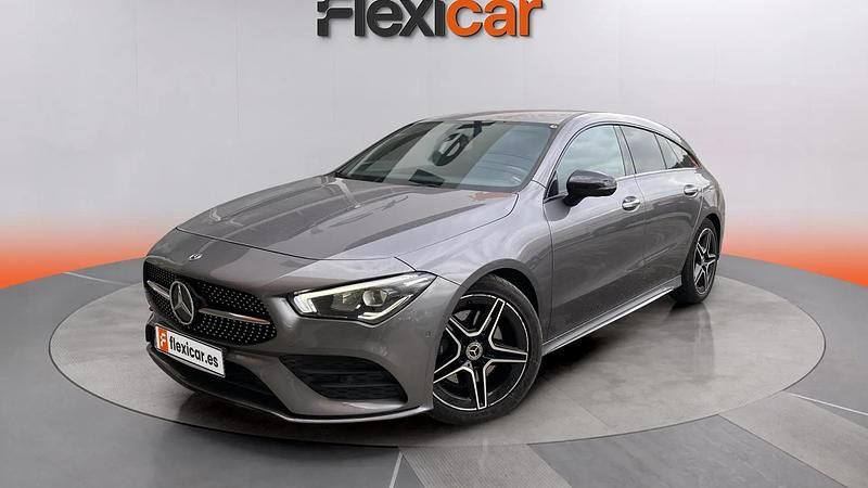 Usado Mercedes CLA200 Shooting Brake 150 CV (110 kW) 2020 Gris Familiar