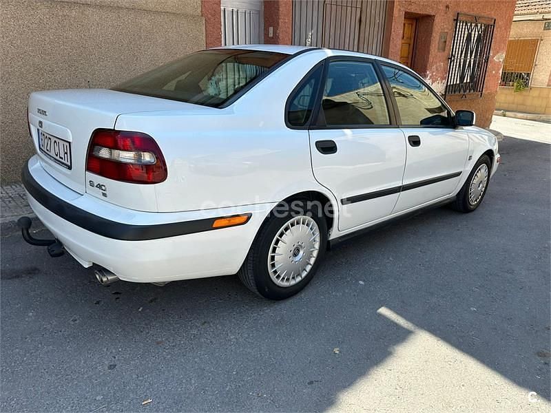 Usado Volvo S40 109 CV (80 kW) 2003 Blanco Berlina