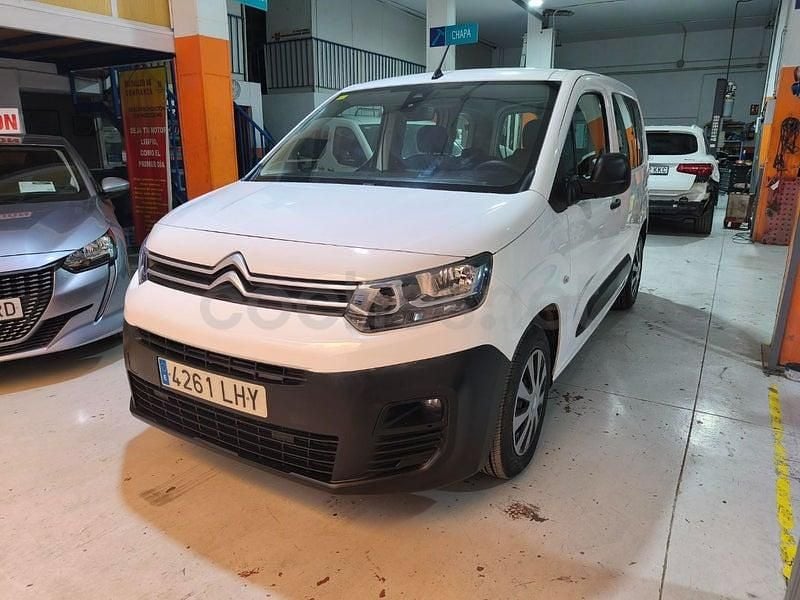 Usado Citroën Berlingo Live 102 CV (75 kW) 2020 Blanco Monovolumen