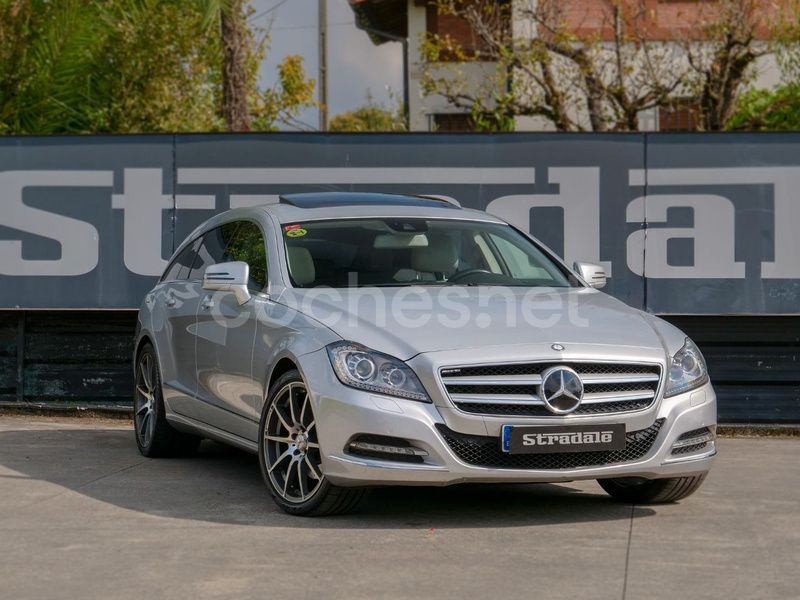 Usado Mercedes CLS350 Shooting Brake 265 CV (194 kW) 2012 Gris Familiar