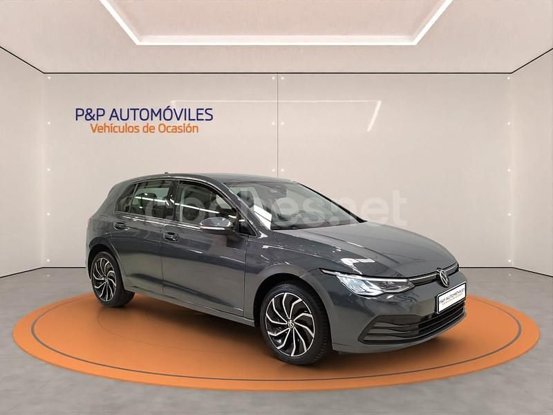 Gris / plata Usado 2022 VW Golf VIII Life Berlina | 23.250 € (Precio justo) - Imagen 1/4