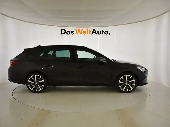 Usado Seat Leon FR 150 CV (110 kW) 2025 Negro