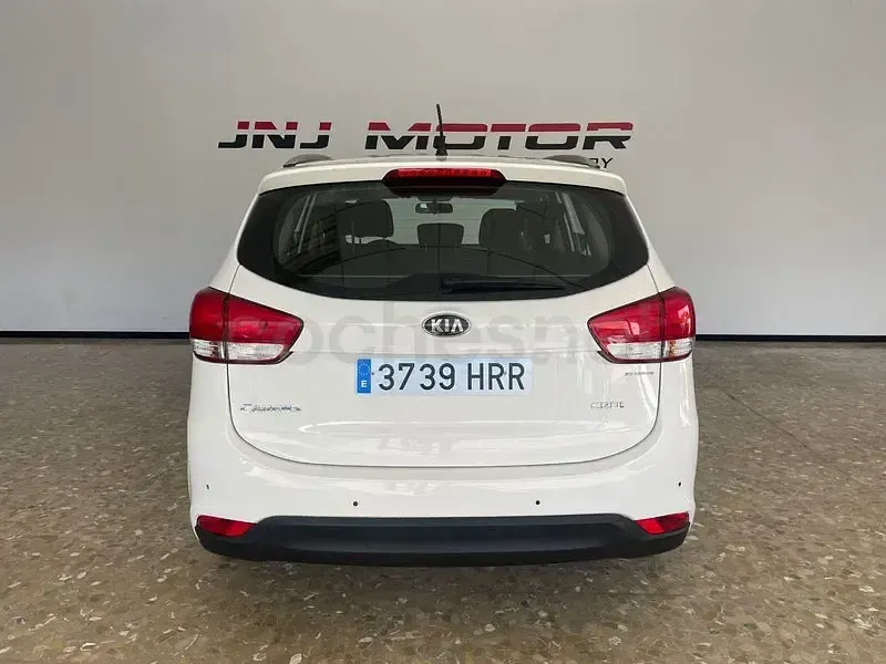 Usado Kia Carens 115 CV (84 kW) 2013 Blanco Monovolumen