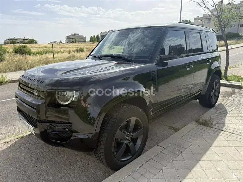 Usado Land Rover Defender SE 249 CV (183 kW) 2023 Negro SUV