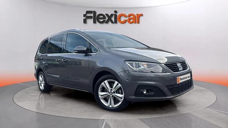 Usado Seat Alhambra XCELLENCE 150 CV (110 kW) 2022 Gris Monovolumen