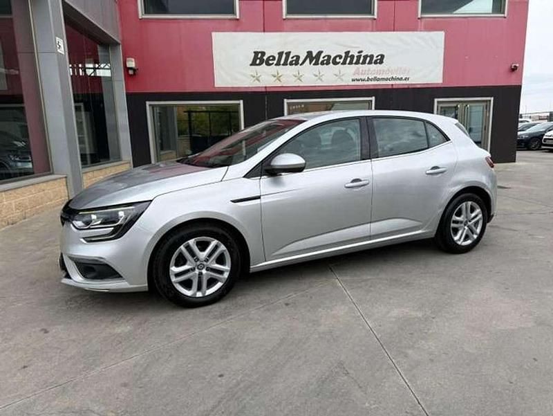 Usado Renault Mégane IV Business 95 CV (69 kW) 2021 Gris Utilitario