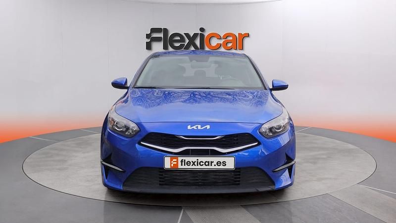 Używany Kia Ceed 101 KM (74 kW) 2022 Niebieski Hatchback
