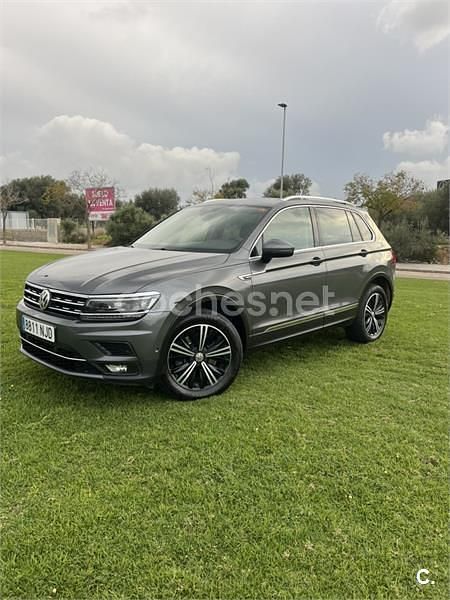 Usado VW Tiguan Sportline 190 CV (139 kW) 2017 Gris / plata SUV
