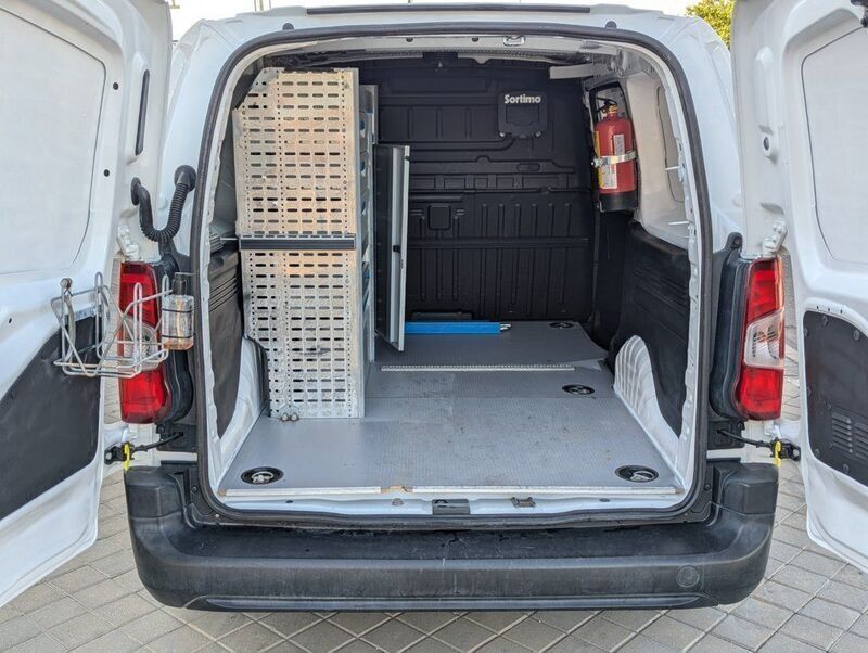 Blanco Usado 2019 Peugeot Partner Premium Monovolumen | 12.355 € (Precio justo) - Imagen 1/4