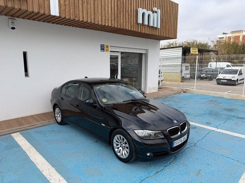 Usado BMW 320 Sport Line 177 CV (130 kW) 2009 Negro Berlina