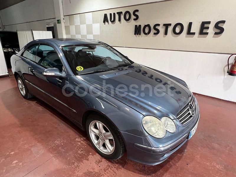 Gris / plata Usado 2004 Mercedes CLK240 Avantgarde Coupe | 5995 € (Precio justo) - Imagen 1/4