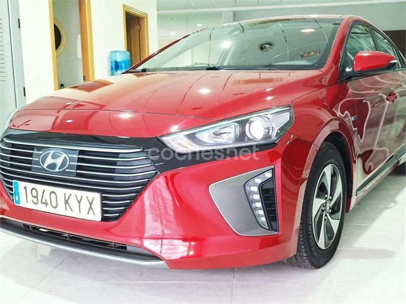 Usado Hyundai Ioniq 141 CV (103 kW) 2019 Granate Utilitario