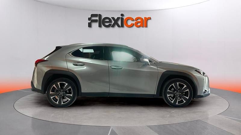 Usado Lexus UX Business Edition 184 CV (135 kW) 2020 Beige SUV