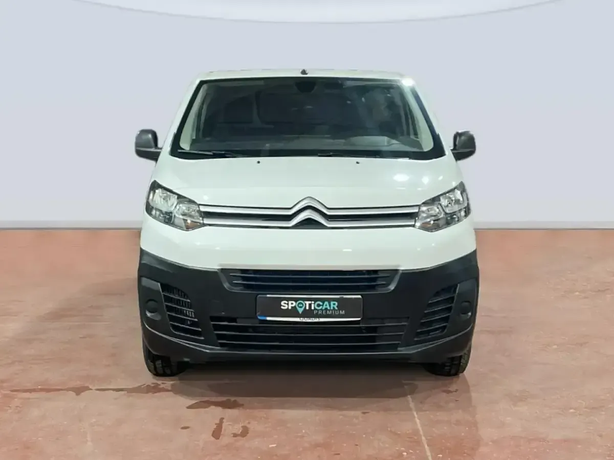 Usado Citroën Jumpy 120 CV (88 kW) 2024 Blanco Monovolumen