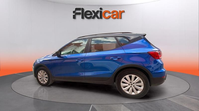 Usado Seat Arona Style 110 CV (80 kW) 2023 Azul SUV