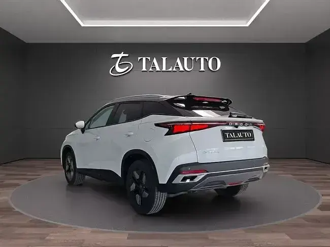Usado Omoda 5 146 CV (107 kW) 2025 Blanco SUV