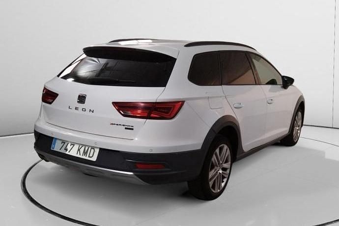 Usado Seat Leon X-Perience 4Drive 150 CV (110 kW) 2018 Familiar