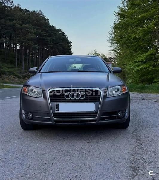 Usado Audi A4 163 CV (119 kW) 2005 Negro Berlina