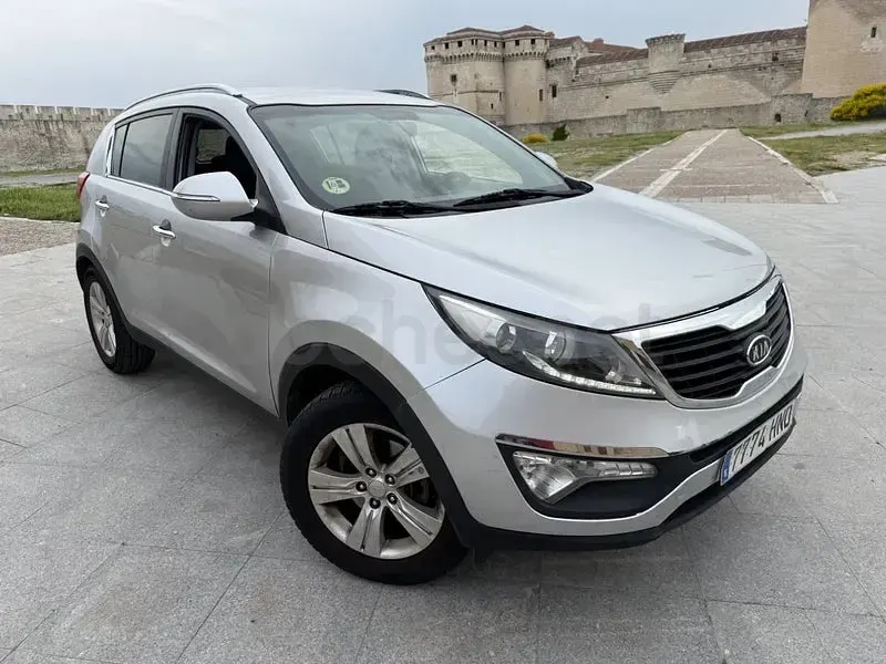 Usado Kia Sportage 115 CV (84 kW) 2013 Gris / plata SUV